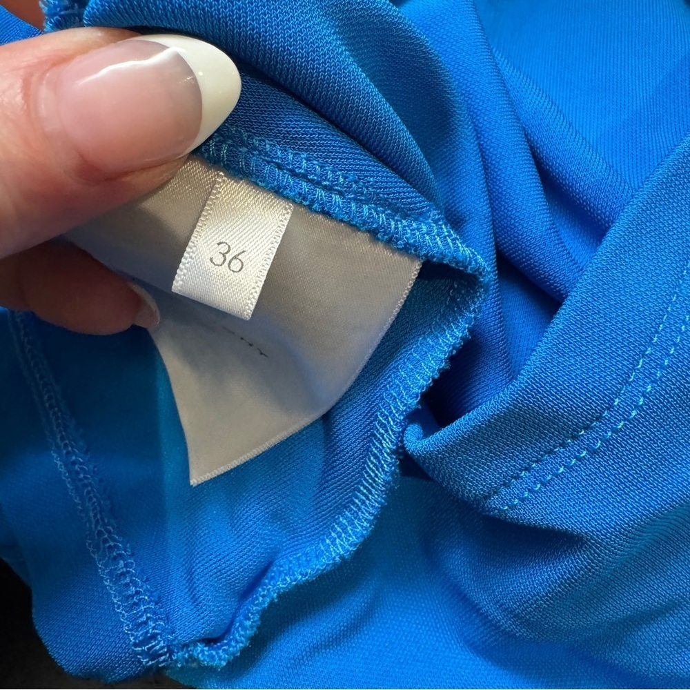 NWT GIVENCHY Draped Sleeveless Top in blue
Size 36 - Picture 10 of 13